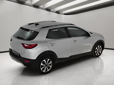 Kia Stonic 1.0 T-GDi MHEV Drive 74 kW (100 CV) 3 Kia Stonic 1.0 T-GDi MHEV Drive 74 kW (100 CV) 3