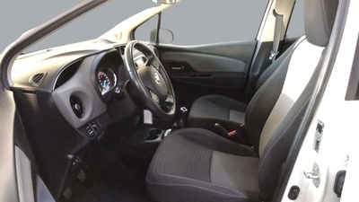 Toyota Yaris 1.0 Business 51 kW (69 CV) 8 Toyota Yaris 1.0 Business 51 kW (69 CV) 8