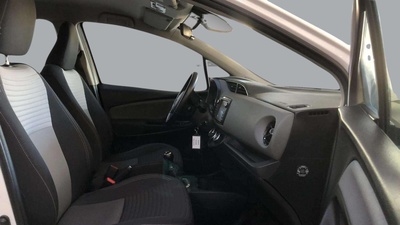 Toyota Yaris 1.0 Business 51 kW (69 CV) 11 Toyota Yaris 1.0 Business 51 kW (69 CV) 11