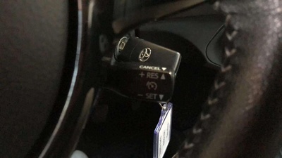 Toyota Yaris 1.0 Business 51 kW (69 CV) 18 Toyota Yaris 1.0 Business 51 kW (69 CV) 18