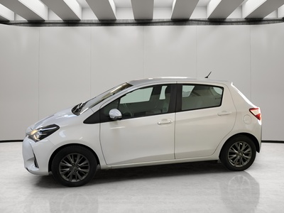 Toyota Yaris 1.0 Business 51 kW (69 CV) 3 Toyota Yaris 1.0 Business 51 kW (69 CV) 3