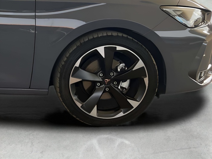 CUPRA León 1.5 TSI 110 kW (150 CV) Vehículo usado en Sevilla CUPRA León 1.5 TSI 110 kW (150 CV) Vehículo usado en Sevilla