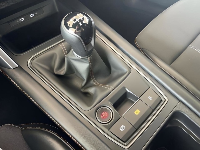 CUPRA León 1.5 TSI 110 kW (150 CV) Vehículo usado en Sevilla CUPRA León 1.5 TSI 110 kW (150 CV) Vehículo usado en Sevilla