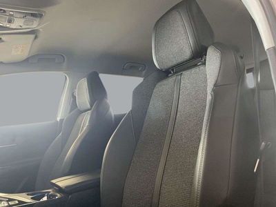 Peugeot 3008 BlueHDI 120 S&S Active EAT6 88 kW (120 CV) 18 Peugeot 3008 BlueHDI 120 S&S Active EAT6 88 kW (120 CV) 18