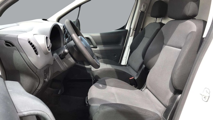 Peugeot Partner Furgón Electric Confort L1 49 kW (67 CV) Vehículo usado en Sevilla Peugeot Partner Furgón Electric Confort L1 49 kW (67 CV) Vehículo usado en Sevilla