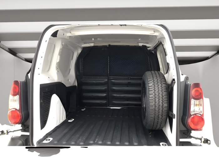 Peugeot Partner Furgón Electric Confort L1 49 kW (67 CV) Vehículo usado en Sevilla Peugeot Partner Furgón Electric Confort L1 49 kW (67 CV) Vehículo usado en Sevilla