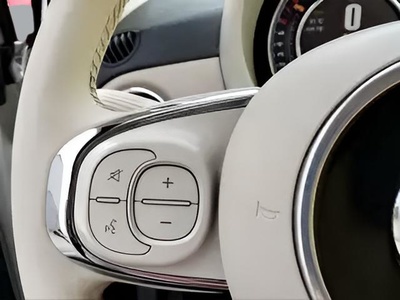 Fiat 500C 1.0 Hybrid Dolcevita 51 kW (70 CV) 11 Fiat 500C 1.0 Hybrid Dolcevita 51 kW (70 CV) 11