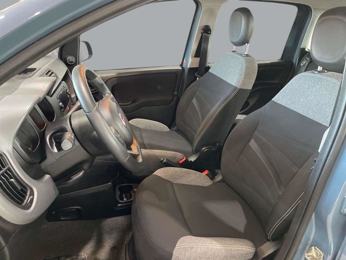 Fiat Panda 1.0 Hybrid GSE City Life 51 kW (70 CV) Vehículo usado en Sevilla Fiat Panda 1.0 Hybrid GSE City Life 51 kW (70 CV) Vehículo usado en Sevilla