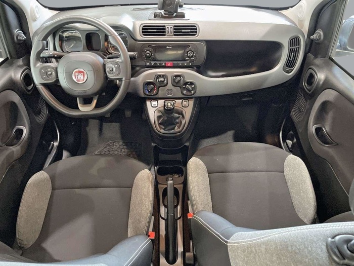 Fiat Panda 1.0 Hybrid GSE City Life 51 kW (70 CV) Vehículo usado en Sevilla Fiat Panda 1.0 Hybrid GSE City Life 51 kW (70 CV) Vehículo usado en Sevilla
