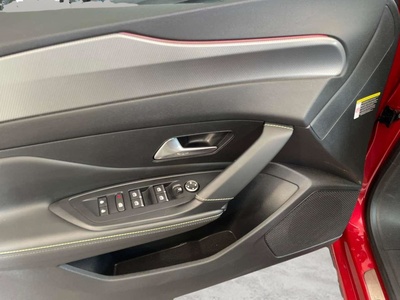 Peugeot 408 GT Puretech EAT8 96 kW (130 CV) 17 Peugeot 408 GT Puretech EAT8 96 kW (130 CV) 17