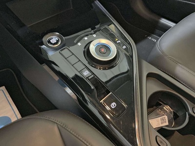 Kia Niro 1.6 GDi HEV Híbrido Drive 104 kW (141 CV) 15 Kia Niro 1.6 GDi HEV Híbrido Drive 104 kW (141 CV) 15