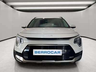 Kia Niro 1.6 GDi HEV Híbrido Drive 104 kW (141 CV) 6 Kia Niro 1.6 GDi HEV Híbrido Drive 104 kW (141 CV) 6