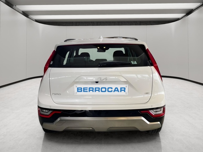 Kia Niro 1.6 GDi HEV Híbrido Drive 104 kW (141 CV) Vehículo usado en Sevilla Kia Niro 1.6 GDi HEV Híbrido Drive 104 kW (141 CV) Vehículo usado en Sevilla