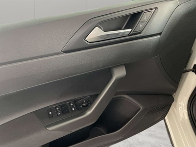 Volkswagen Taigo Life 1.0 TSI 70 kW (95 CV) 12 Volkswagen Taigo Life 1.0 TSI 70 kW (95 CV) 12