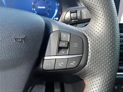 Ford Puma 1.0 EcoBoost MHEV ST-Line X Auto 92 kW (125 CV) 12 Ford Puma 1.0 EcoBoost MHEV ST-Line X Auto 92 kW (125 CV) 12