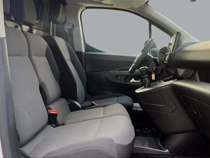 Citroen Berlingo Furgon BlueHDi 100 Talla M 75 kW (102 CV) KM0 en Sevilla Citroen Berlingo Furgon BlueHDi 100 Talla M 75 kW (102 CV) KM0 en Sevilla