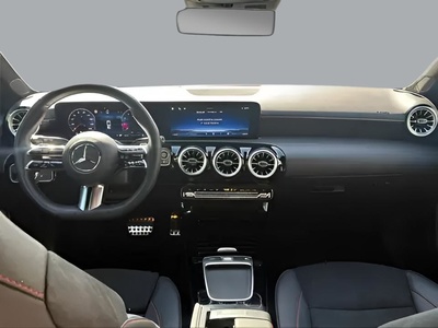 Mercedes-Benz Clase A 180 100 kW (136 CV) 8 Mercedes-Benz Clase A 180 100 kW (136 CV) 8