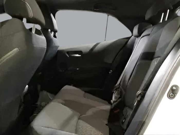 Toyota Corolla 1.8 125 Híbrido Active Tech E-CVT 90 kW (122 CV) Vehículo usado en Sevilla Toyota Corolla 1.8 125 Híbrido Active Tech E-CVT 90 kW (122 CV) Vehículo usado en Sevilla