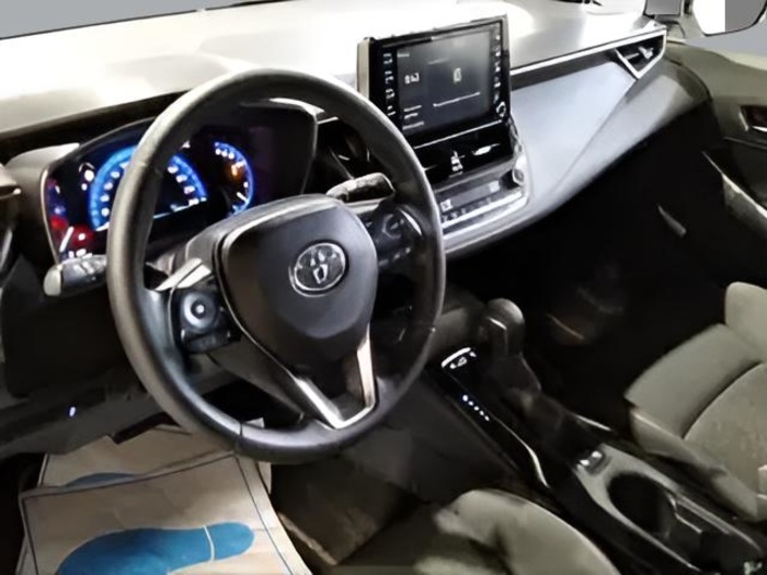 Toyota Corolla 1.8 125 Híbrido Active Tech E-CVT 90 kW (122 CV) Vehículo usado en Sevilla Toyota Corolla 1.8 125 Híbrido Active Tech E-CVT 90 kW (122 CV) Vehículo usado en Sevilla