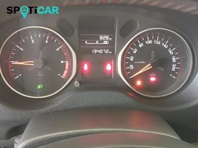 Citroen C-Elysee PureTech 82 Shine 60 kW (82 CV) 9 Citroen C-Elysee PureTech 82 Shine 60 kW (82 CV) 9
