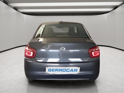 Citroen C-Elysee PureTech 82 Shine 60 kW (82 CV) 6 Citroen C-Elysee PureTech 82 Shine 60 kW (82 CV) 6