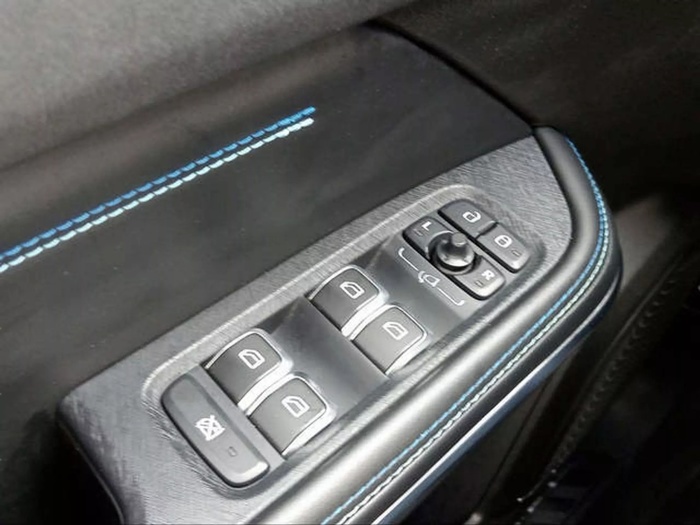 Lynk & Co 01 1.5 PHEV 192 kW (261 CV) Vehículo usado en Sevilla Lynk & Co 01 1.5 PHEV 192 kW (261 CV) Vehículo usado en Sevilla