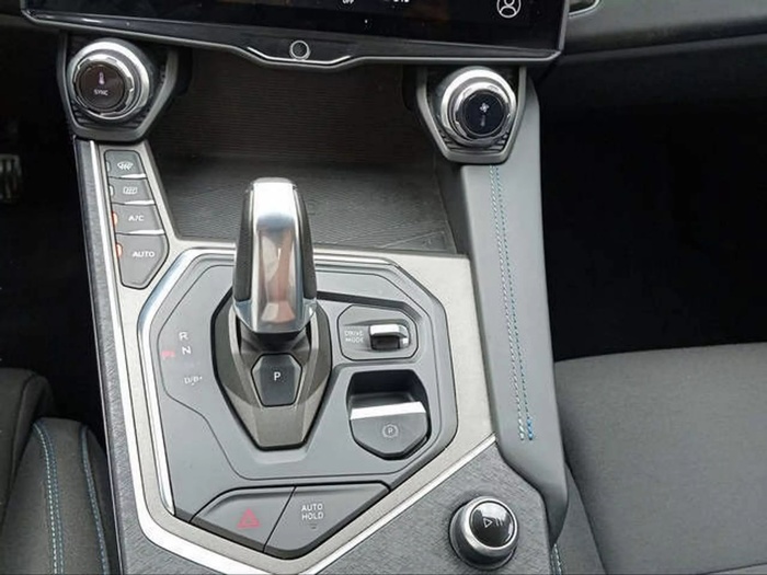 Lynk & Co 01 1.5 PHEV 192 kW (261 CV) Vehículo usado en Sevilla Lynk & Co 01 1.5 PHEV 192 kW (261 CV) Vehículo usado en Sevilla