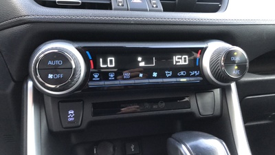 Toyota Rav4 220H Business 160 kW (218 CV) 24 Toyota Rav4 220H Business 160 kW (218 CV) 24