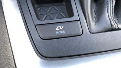 Toyota Rav4 220H Business 160 kW (218 CV) 26 Toyota Rav4 220H Business 160 kW (218 CV) 26