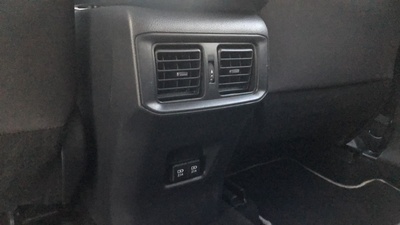 Toyota Rav4 220H Business 160 kW (218 CV) 10 Toyota Rav4 220H Business 160 kW (218 CV) 10