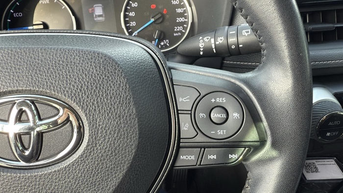 Toyota Rav4 220H Business 160 kW (218 CV) Vehículo usado en Sevilla Toyota Rav4 220H Business 160 kW (218 CV) Vehículo usado en Sevilla