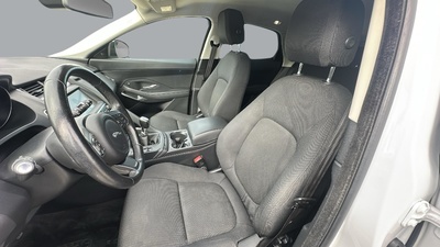 Jaguar E-PACE 2.0D 110 kW (150 CV) 13 Jaguar E-PACE 2.0D 110 kW (150 CV) 13