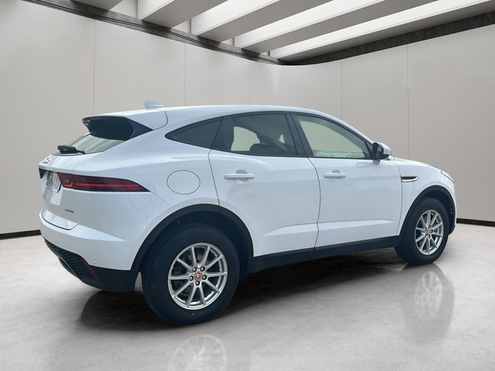 Jaguar E-PACE 2.0D 110 kW (150 CV) Vehículo usado en Sevilla Jaguar E-PACE 2.0D 110 kW (150 CV) Vehículo usado en Sevilla