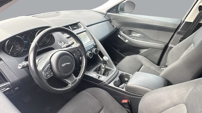 Jaguar E-PACE 2.0D 110 kW (150 CV) Vehículo usado en Sevilla Jaguar E-PACE 2.0D 110 kW (150 CV) Vehículo usado en Sevilla
