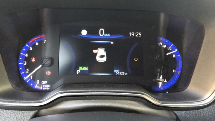 Toyota Corolla 125H Business E-CVT 90 kW (122 CV) Vehículo usado en Sevilla Toyota Corolla 125H Business E-CVT 90 kW (122 CV) Vehículo usado en Sevilla