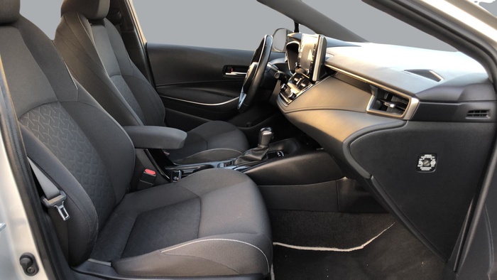 Toyota Corolla 125H Business E-CVT 90 kW (122 CV) Vehículo usado en Sevilla Toyota Corolla 125H Business E-CVT 90 kW (122 CV) Vehículo usado en Sevilla