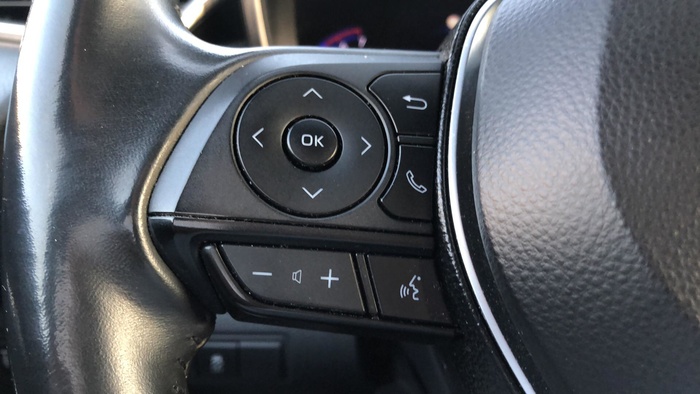 Toyota Corolla 125H Business E-CVT 90 kW (122 CV) Vehículo usado en Sevilla Toyota Corolla 125H Business E-CVT 90 kW (122 CV) Vehículo usado en Sevilla