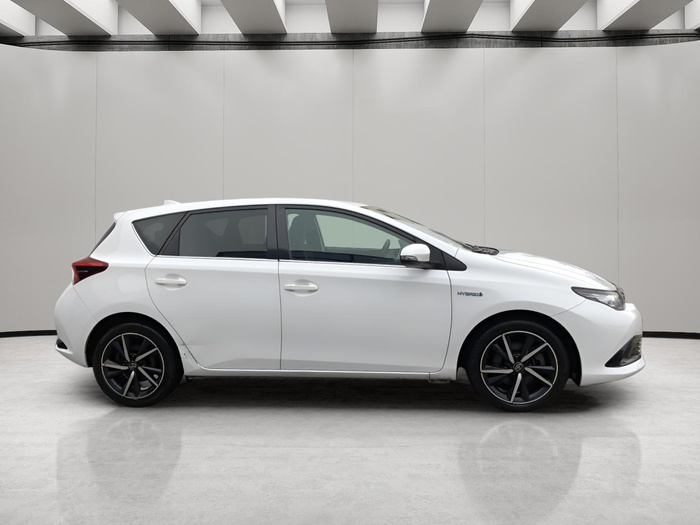 Toyota Auris 140H Hybrid Business 100 kW (136 CV) Vehículo usado en Sevilla Toyota Auris 140H Hybrid Business 100 kW (136 CV) Vehículo usado en Sevilla