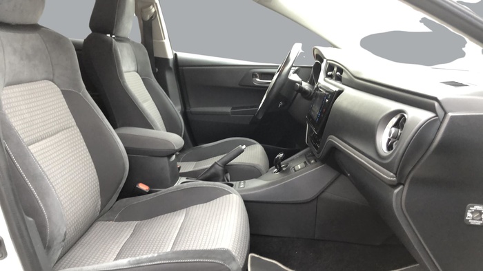 Toyota Auris 140H Hybrid Business 100 kW (136 CV) Vehículo usado en Sevilla Toyota Auris 140H Hybrid Business 100 kW (136 CV) Vehículo usado en Sevilla