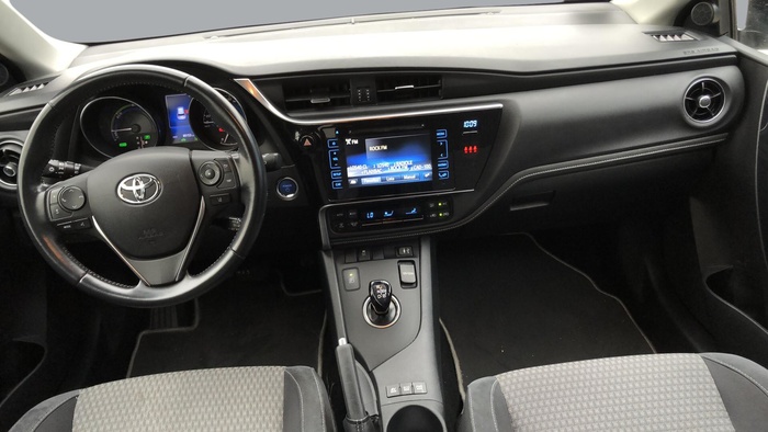 Toyota Auris 140H Hybrid Business 100 kW (136 CV) Vehículo usado en Sevilla Toyota Auris 140H Hybrid Business 100 kW (136 CV) Vehículo usado en Sevilla