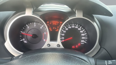 Nissan Juke 1.5 dCi Visia 4X2 81 kW (110 CV) 12 Nissan Juke 1.5 dCi Visia 4X2 81 kW (110 CV) 12