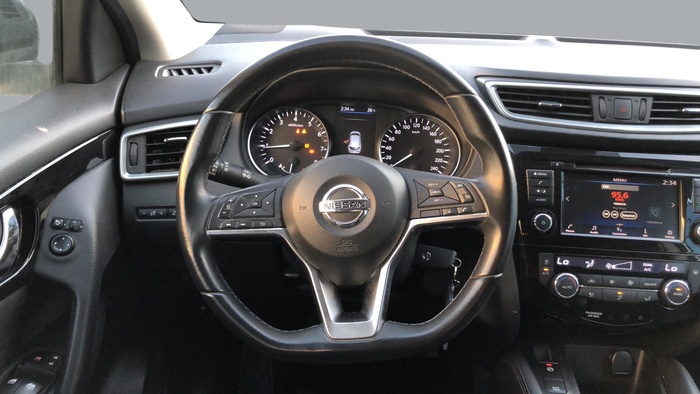 Nissan Qashqai DIG-T 140 Visia 103 kW (140 CV) Vehículo usado en Sevilla Nissan Qashqai DIG-T 140 Visia 103 kW (140 CV) Vehículo usado en Sevilla