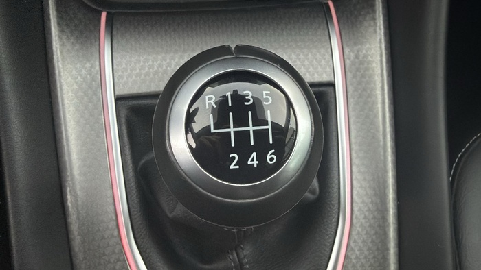 Nissan Qashqai DIG-T 140 mHEV Acenta 4x2 103 kW (140 CV) Vehículo usado en Sevilla Nissan Qashqai DIG-T 140 mHEV Acenta 4x2 103 kW (140 CV) Vehículo usado en Sevilla