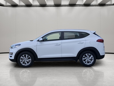 Hyundai Tucson 1.6 CRDI 48V SLE 4x2 85 kW (116 CV) 5 Hyundai Tucson 1.6 CRDI 48V SLE 4x2 85 kW (116 CV) 5