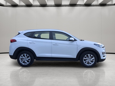 Hyundai Tucson 1.6 CRDI 48V SLE 4x2 85 kW (116 CV) 3 Hyundai Tucson 1.6 CRDI 48V SLE 4x2 85 kW (116 CV) 3