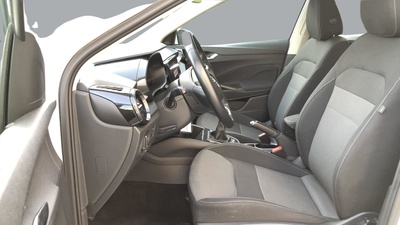 Skoda Fabia 1.0 MPI Ambition 59 kW (80 CV) 10 Skoda Fabia 1.0 MPI Ambition 59 kW (80 CV) 10