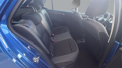 Skoda Fabia 1.0 TSI Ambition Plus 70 kW (95 CV) 14 Skoda Fabia 1.0 TSI Ambition Plus 70 kW (95 CV) 14