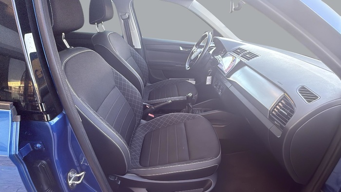 Skoda Fabia 1.0 TSI Ambition Plus 70 kW (95 CV) Vehículo usado en Sevilla Skoda Fabia 1.0 TSI Ambition Plus 70 kW (95 CV) Vehículo usado en Sevilla