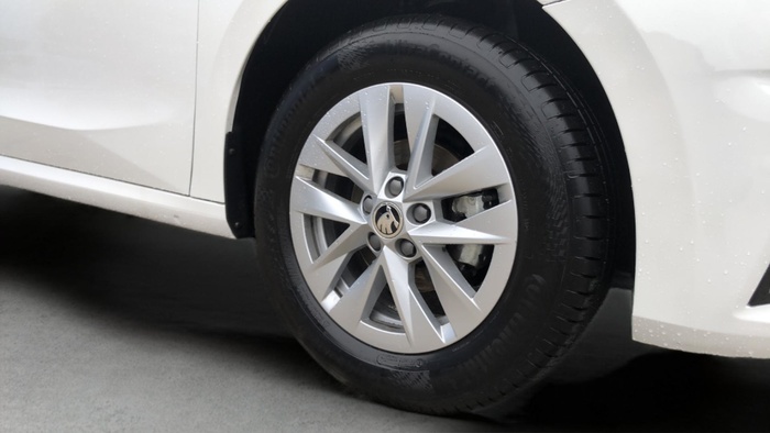 Skoda Fabia 1.0 TSI Ambition 70 kW (95 CV) Vehículo usado en Sevilla Skoda Fabia 1.0 TSI Ambition 70 kW (95 CV) Vehículo usado en Sevilla