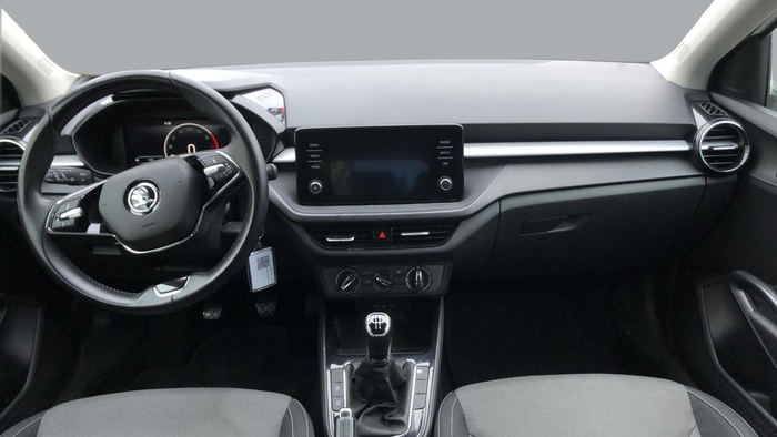 Skoda Fabia 1.0 TSI Ambition 70 kW (95 CV) Vehículo usado en Sevilla Skoda Fabia 1.0 TSI Ambition 70 kW (95 CV) Vehículo usado en Sevilla